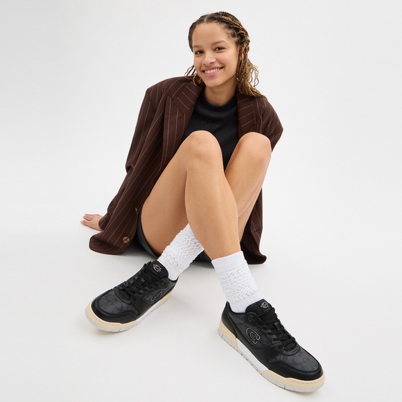 Coach Soho Sneaker With Signature Canvas Size 8 - Picture 3 of 10